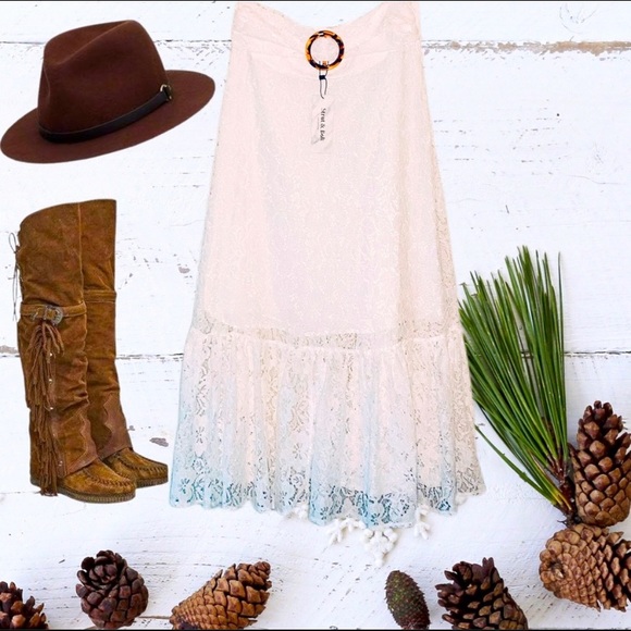 Lace Maxi Skirt, Size Medium in Winter White - Picture 2 of 4